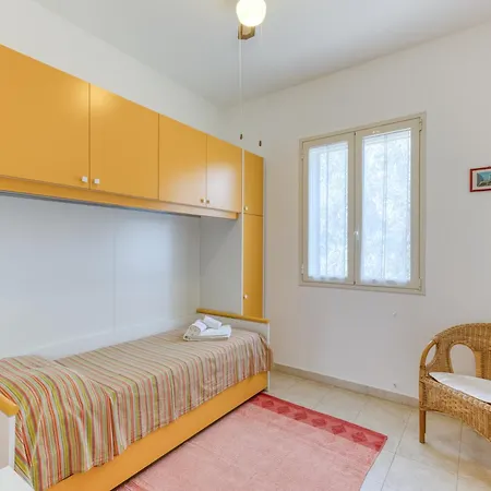 Вилла Terra Rossa Торре-Сан-Джованни-Удженто