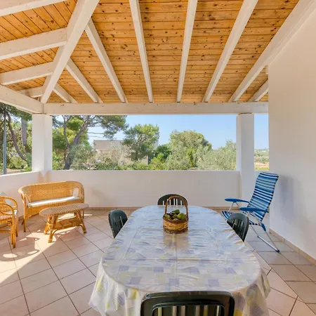 Terra Rossa Villa Torre San Giovanni