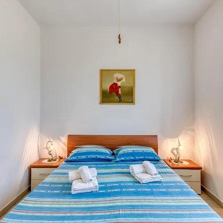 Terra Rossa Villa Torre San Giovanni